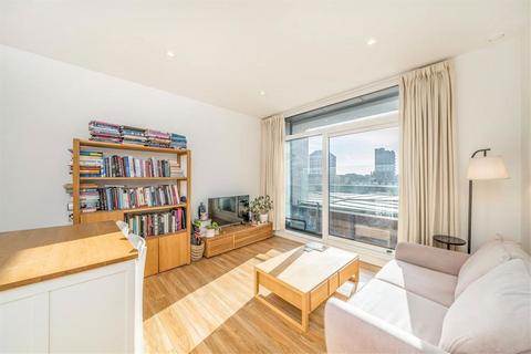 Wandsworth Road, London SW8 1 bed flat for sale