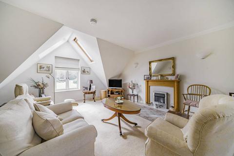 Bramley Grange, Bramley, Guildford, GU5 3 bed flat for sale