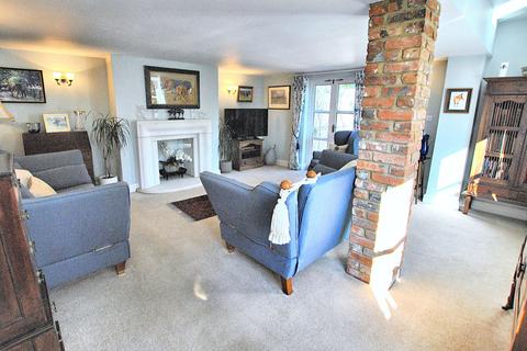The Street, Haverhill CB9 3 bed detached house for sale