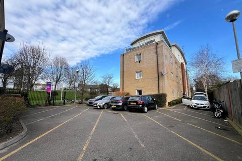 Chamberlain Close, Ilford 1 bed flat for sale