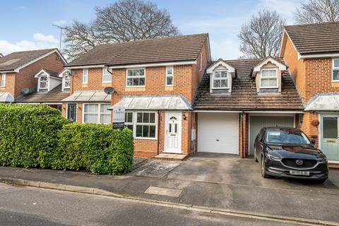 Aspen Close, Colden Common... 3 bed link detached house for sale