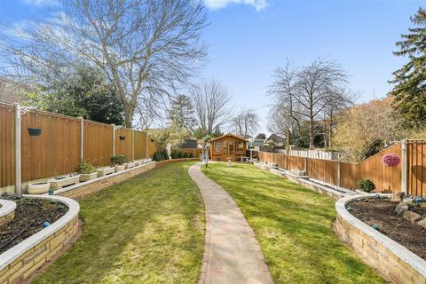 Winchester Road, Orpington BR6 3 bed semi
