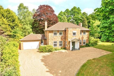 Star Hill Drive, Churt, Farnham... 5 bed detached house for sale
