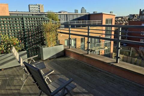 Aylward Street, London E1 2 bed flat for sale