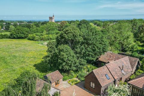 Quiet location within walking... 2 bed detached house for sale