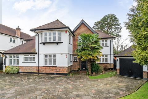 Westbury Road, Northwood, Hertfordshire 4 bed detached house for sale