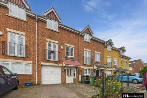 Wordsworth Gardens, Borehamwood WD6 3 bed terraced house for sale