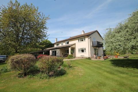 Maidensgrove 3 bed house for sale