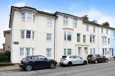 Norfolk Road, Littlehampton BN17 1 bed apartment for sale