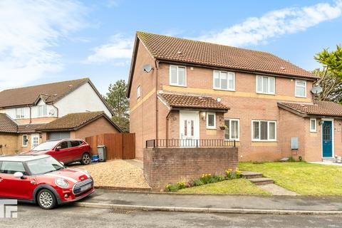 Clos Alyn, Pontprennau, Cardiff 3 bed semi