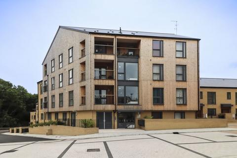 Lakewood Drive, Tunbridge Wells 1 bed apartment for sale