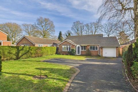 14 Woodland Drive, Woodhall Spa 3 bed detached bungalow for sale