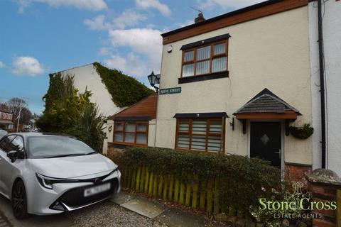 Reeve Street, Lowton, WA3 1EJ 2 bed end of terrace house for sale