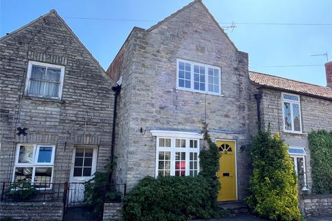 Two bedroom cottage with courtyard in... 2 bed house for sale