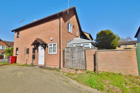 Haig Drive, Slough 1 bed end of terrace house for sale