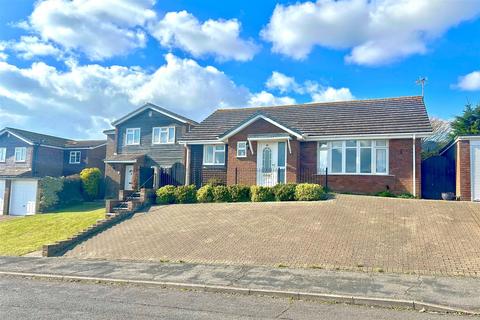 Clementine Avenue, Seaford 2 bed detached bungalow for sale