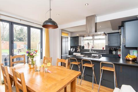 Holyoake Avenue, Sheffield S13 3 bed detached house for sale