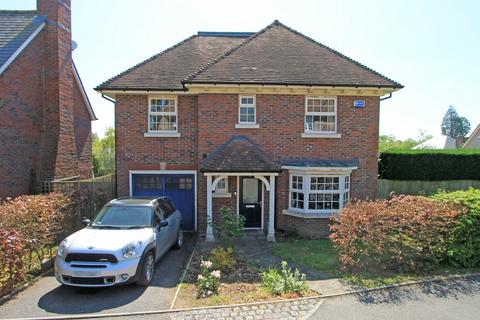 Parsonage Croft, Etchingham, TN19 4 bed detached house for sale