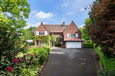 Warrington Road, Mere, WA16 4 bed detached house for sale