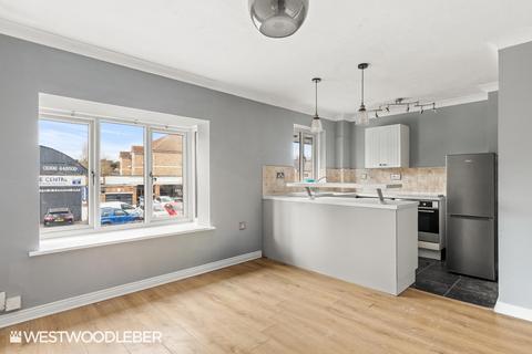 High Road, Broxbourne EN10 2 bed flat for sale