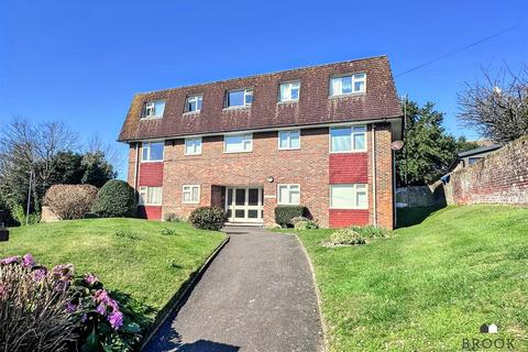 1 De Roos Road, Eastbourne BN21 2 bed apartment for sale