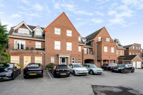 Carnegie Court, The Broadway, Farnham... 1 bed apartment for sale