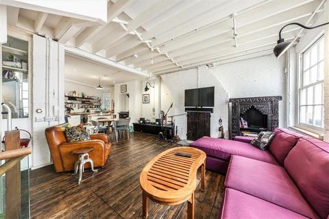 Gibraltar Walk, London E2 3 bed house for sale