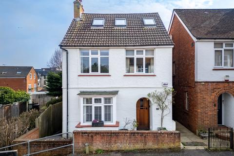 Lawn Road, Tonbridge TN9 4 bed detached house for sale