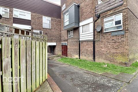 Elgar Path, Luton 3 bed duplex for sale