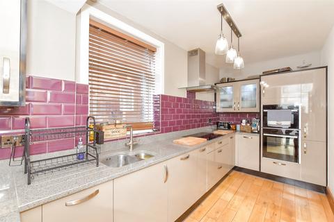 Highbury Grove, Portsmouth, Hampshire 3 bed semi