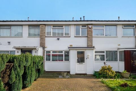 Eastcote Lane, Harrow HA2 2 bed terraced house for sale