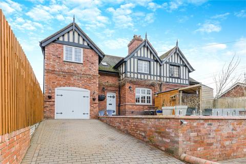 2 Severnside South, Bridgnorth... 3 bed semi