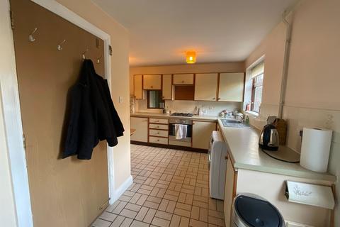 Hillside Avenue, Gravesend, Kent 4 bed link detached house for sale