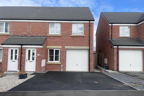 Ffordd Y Glowyr, Carway, Kidwelly 3 bed semi