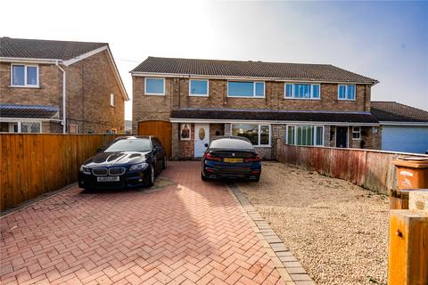 Crosland Road, Grimsby, Lincolnshire... 4 bed semi