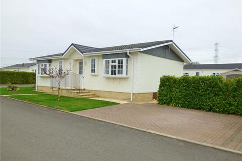 2 bedroom detached house for sale