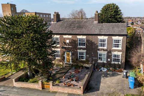 Manchester Road, Warrington WA1 5 bed detached house for sale