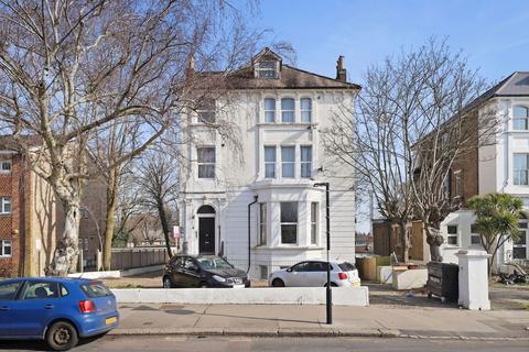 Lancaster Road, London SE25 1 bed flat for sale