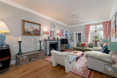 Palmerston Place, West End, Edinburgh 3 bed apartment for sale