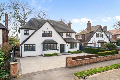 Alton Road, Wilmslow, Cheshire, SK9 5 bed detached house for sale