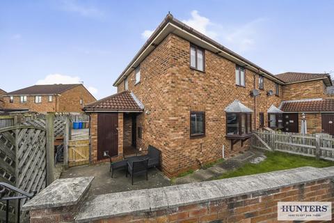 George Street, Snaith, Goole 2 bed end of terrace house for sale