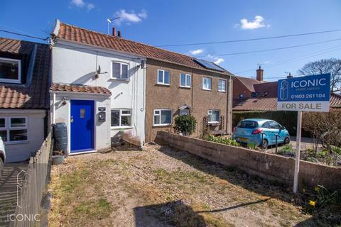 The Street, Ringland, Norwich 2 bed terraced house for sale