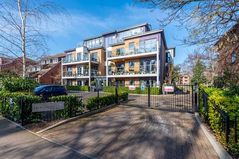 Albemarle Road, Beckenham 2 bed apartment for sale
