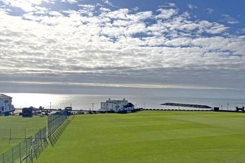 Fortfield Terrace, Sidmouth 2 bed apartment for sale