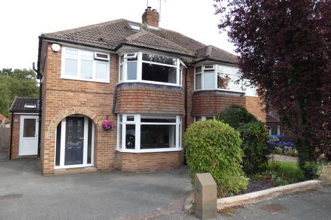 Winding Way, Leeds LS17 4 bed semi