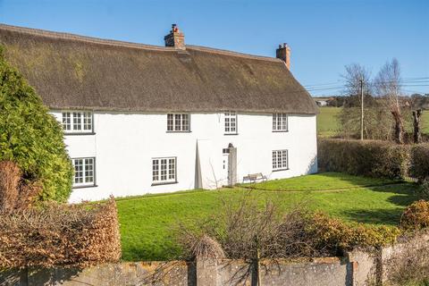 Crediton 6 bed detached house for sale