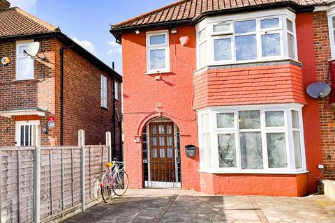 Pennine Drive, London, NW2 3 bed semi