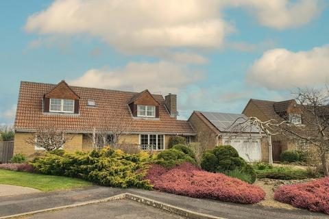 Whitehall Close, South Petherton, TA13 3 bed bungalow for sale