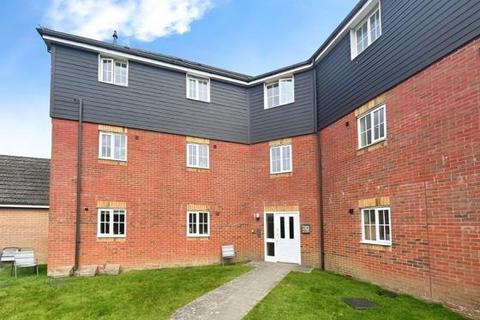 Carter Close, Hawkinge, Folkestone 2 bed apartment for sale