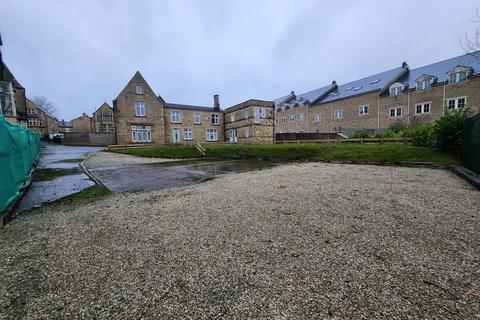 St Marys Road, BD8 7LR 12 bed link detached house for sale